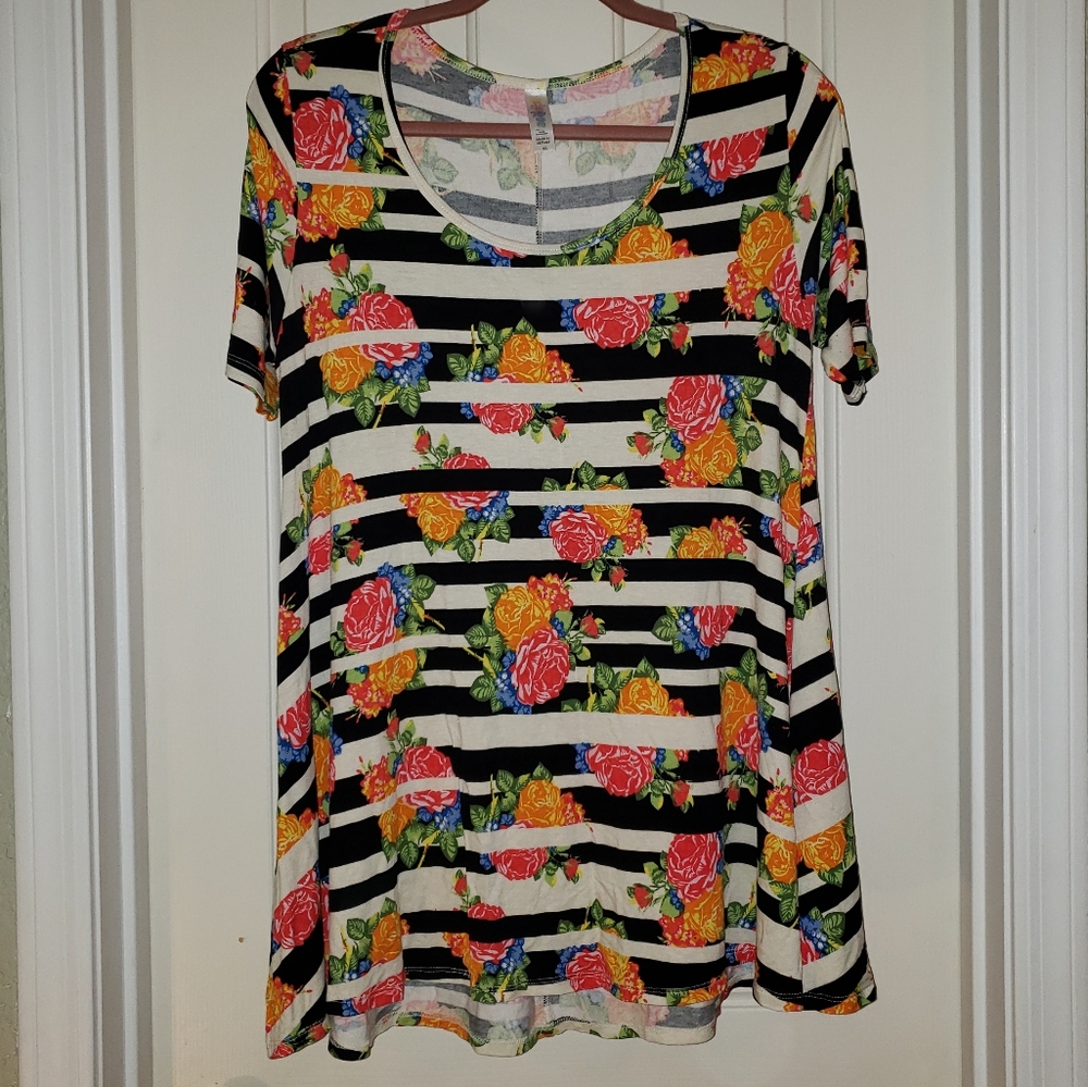 *Sale* LuLaRoe Floral and Stripes Perfect Tee